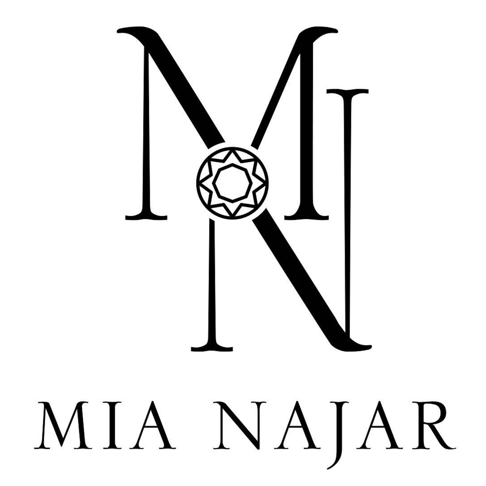 Mia Najar Perfil.jpg